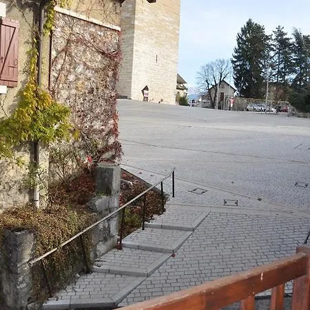 Appartement Dans La Vieille Ville, En Face Du Chateau Annecy Exterior photo